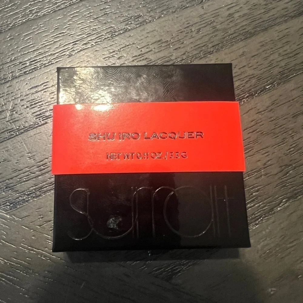 Surratt Shu Iro | Lacquer Red Lid Lacquer / Eyeshadow